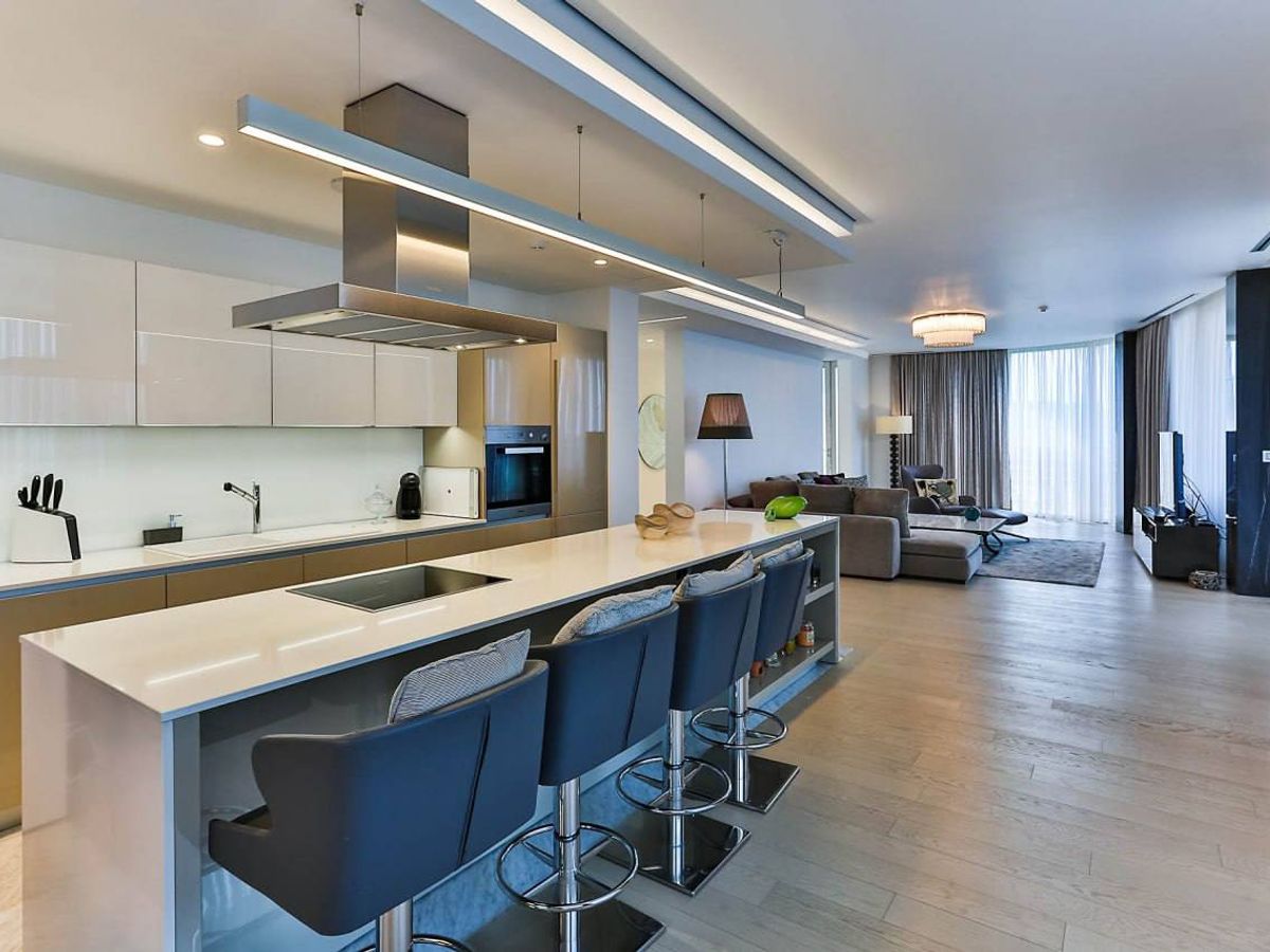 Magnificent Penthouse with Sea View in Budva 2