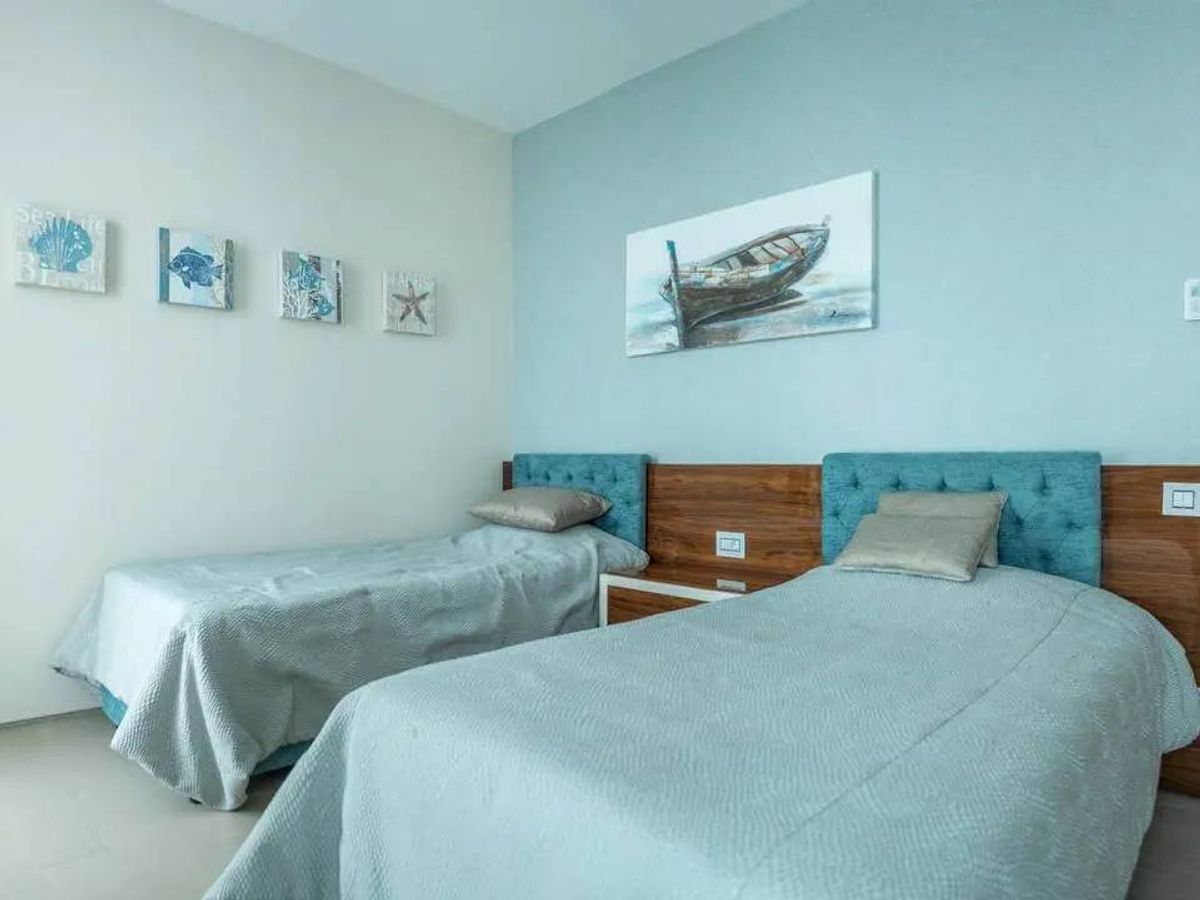 Spacious Four-Bedroom Apartment in Dukley Gardens Budva thumbnail 6
