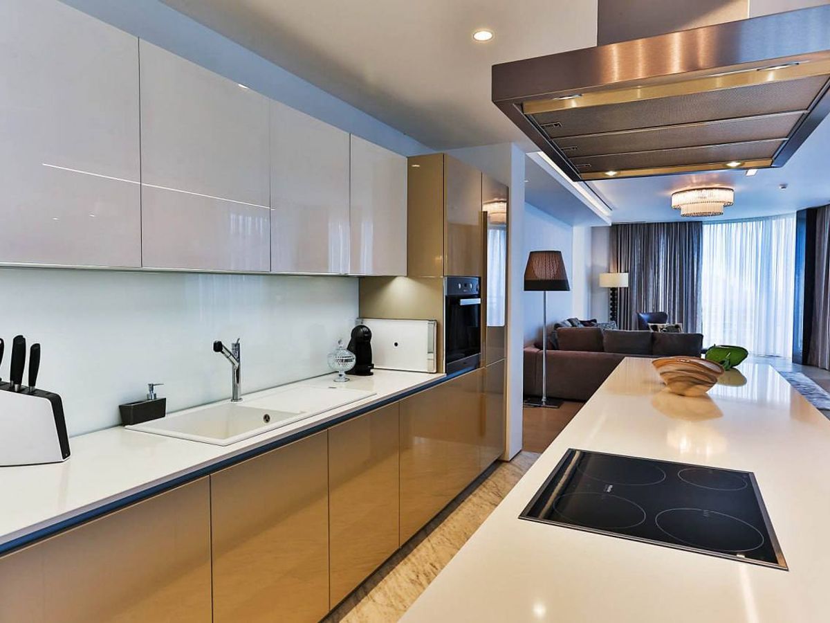 Magnificent Penthouse with Sea View in Budva 4