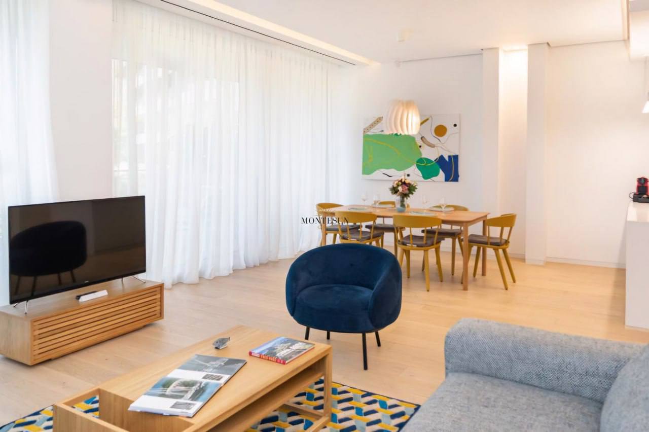 Квартира с 2 спальнями в Будве, 150 м² 2