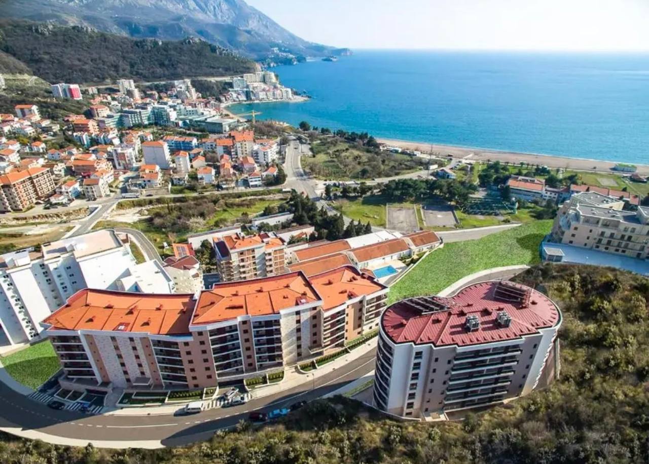 Квартира с 2 спальнями в Бечичи, 88 м²