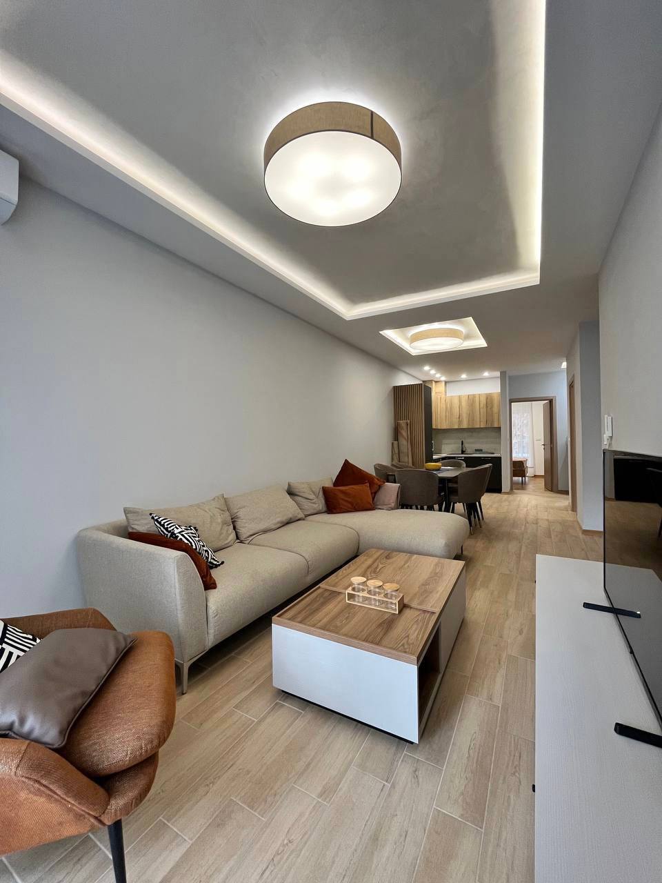 Квартира с 3 спальнями в Будве, 150 м²