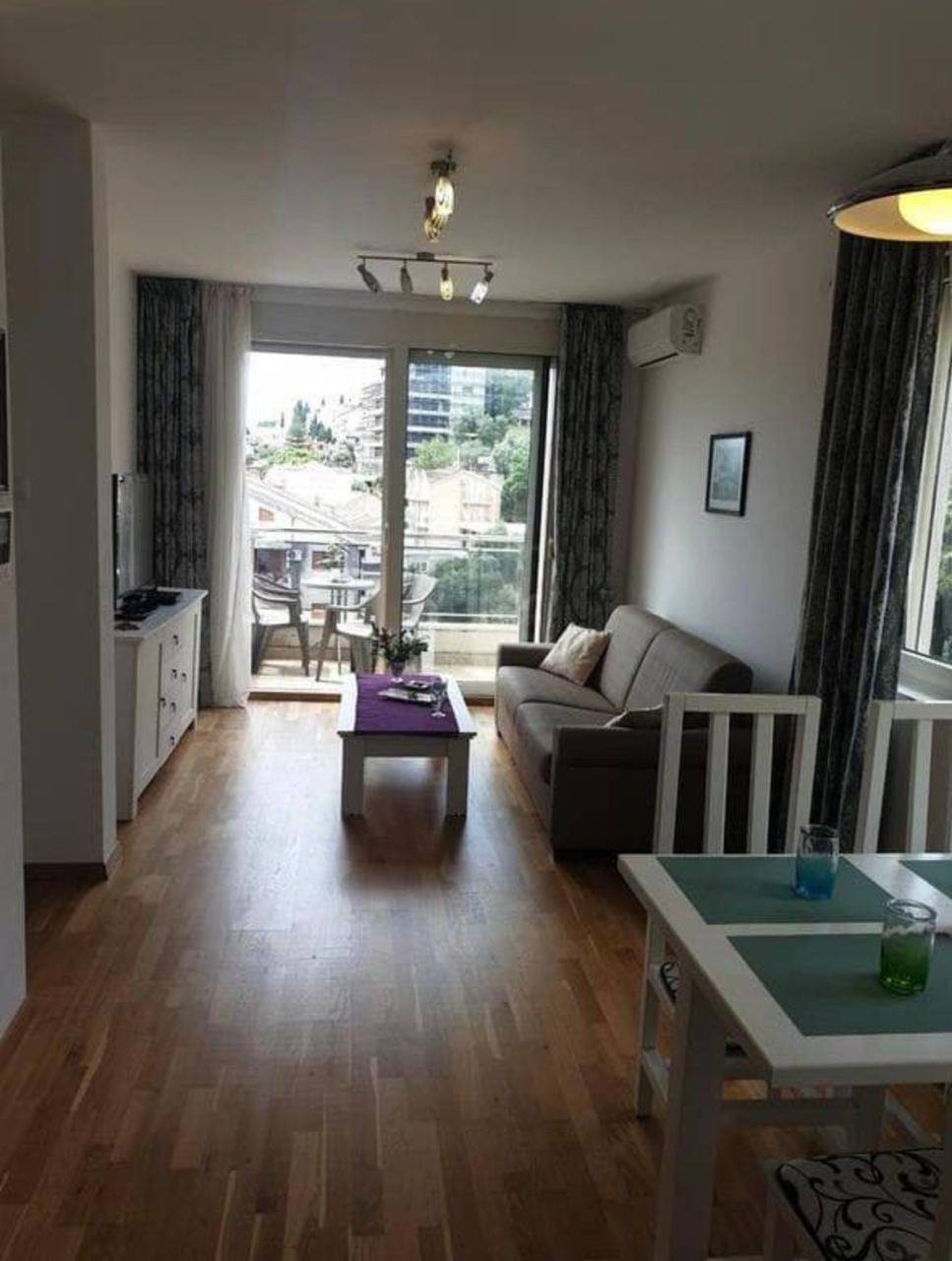 Квартира с 1 спальней в Будве, 47 м² 4