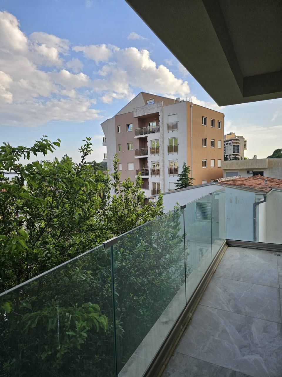 Квартира с 2 спальнями в Бечичи, 52 м²