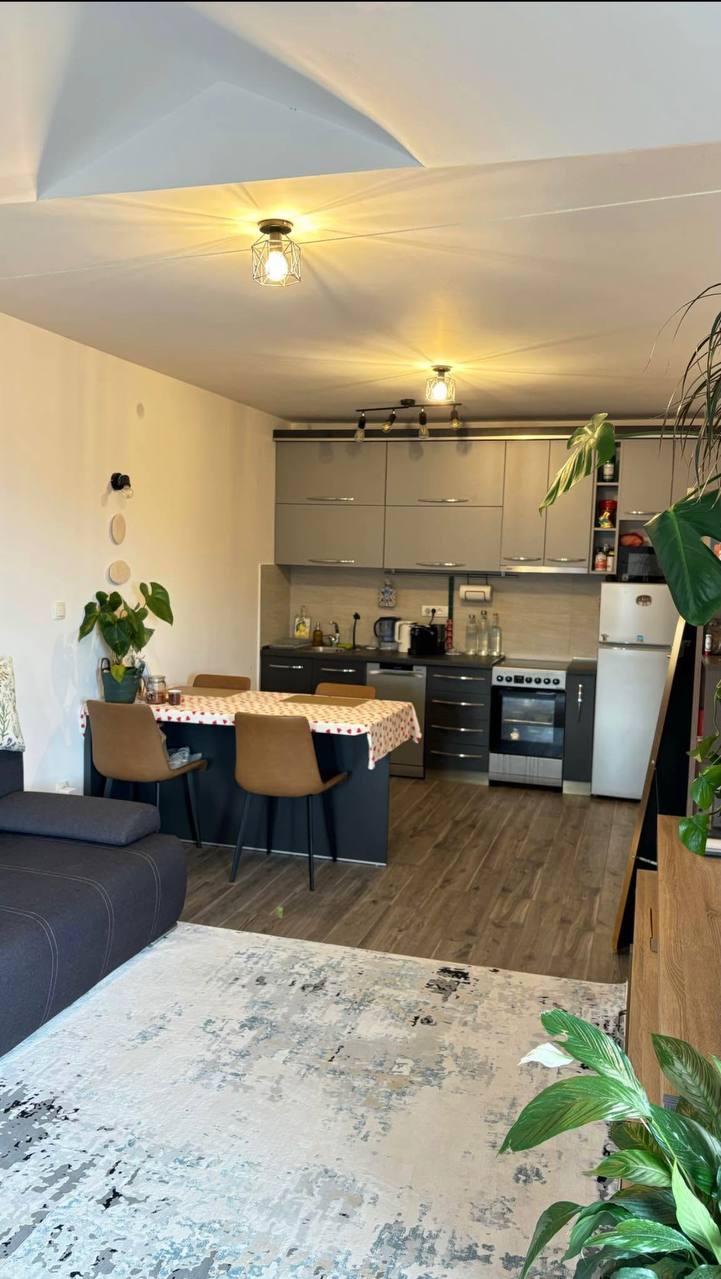Квартира с 1 спальней в Подкошлюне, 45 м²