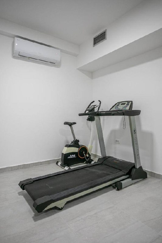 Вилла с 4 спальнями в Кримовице, 450 м² thumbnail 32