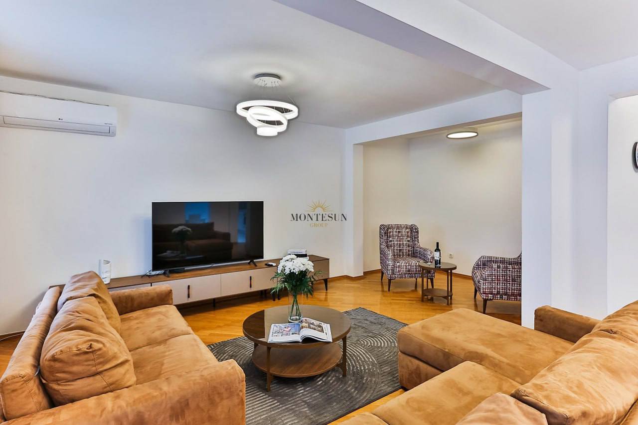 Квартира с 3 спальнями в Будве, 140 м² 3