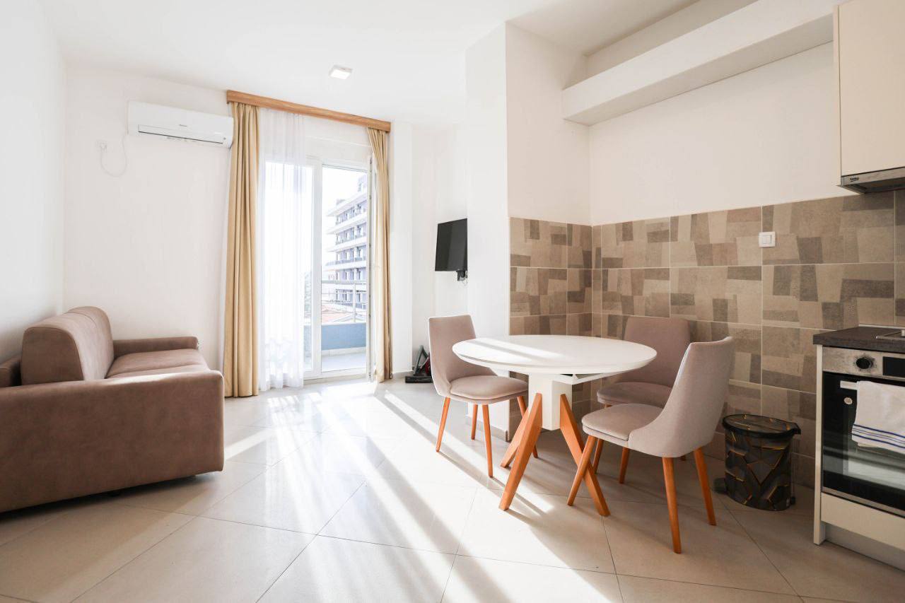 Квартира с 1 спальней в Бечичи, 40 м²