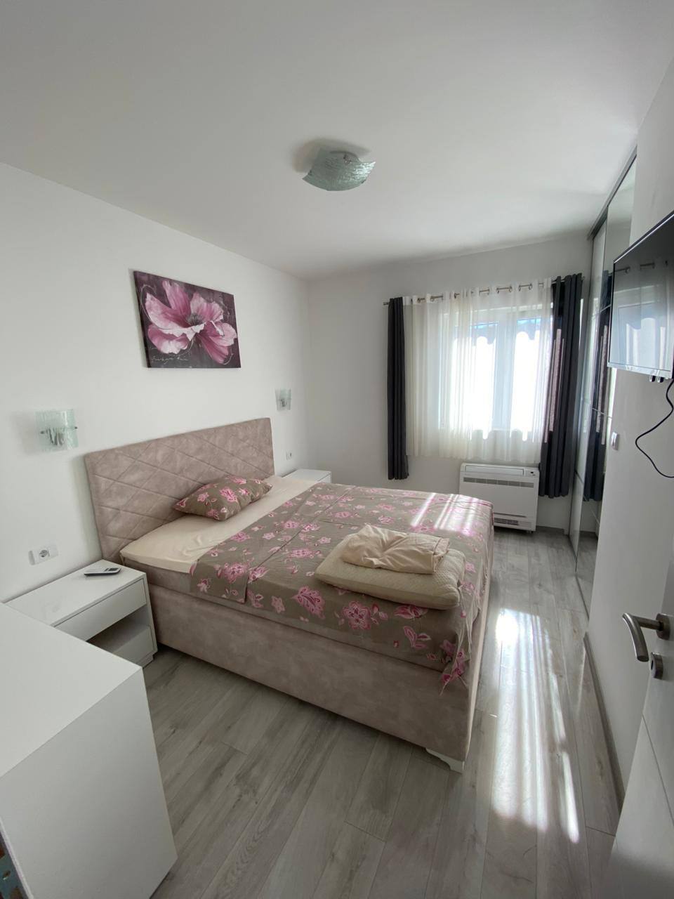 Квартира с 3 спальнями в Тивате, 115 м²
