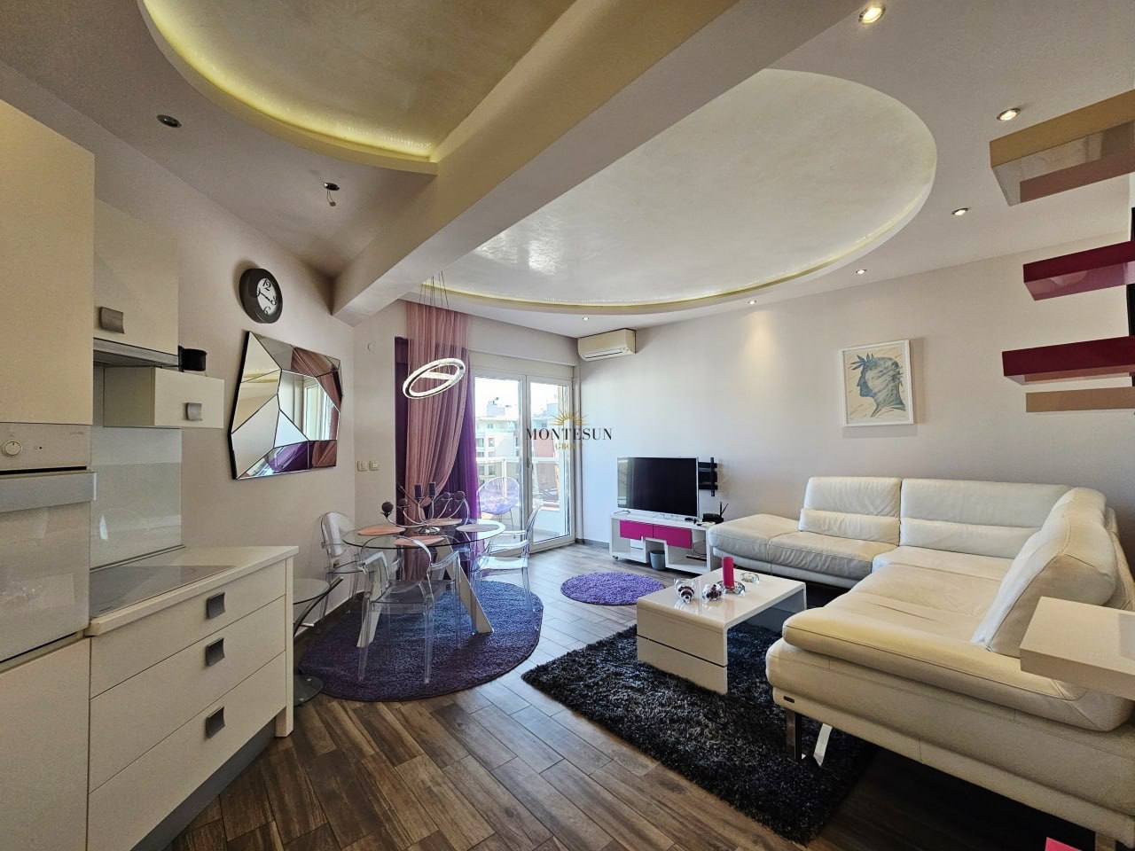 Квартира с 2 спальнями в Будве, 68 м²