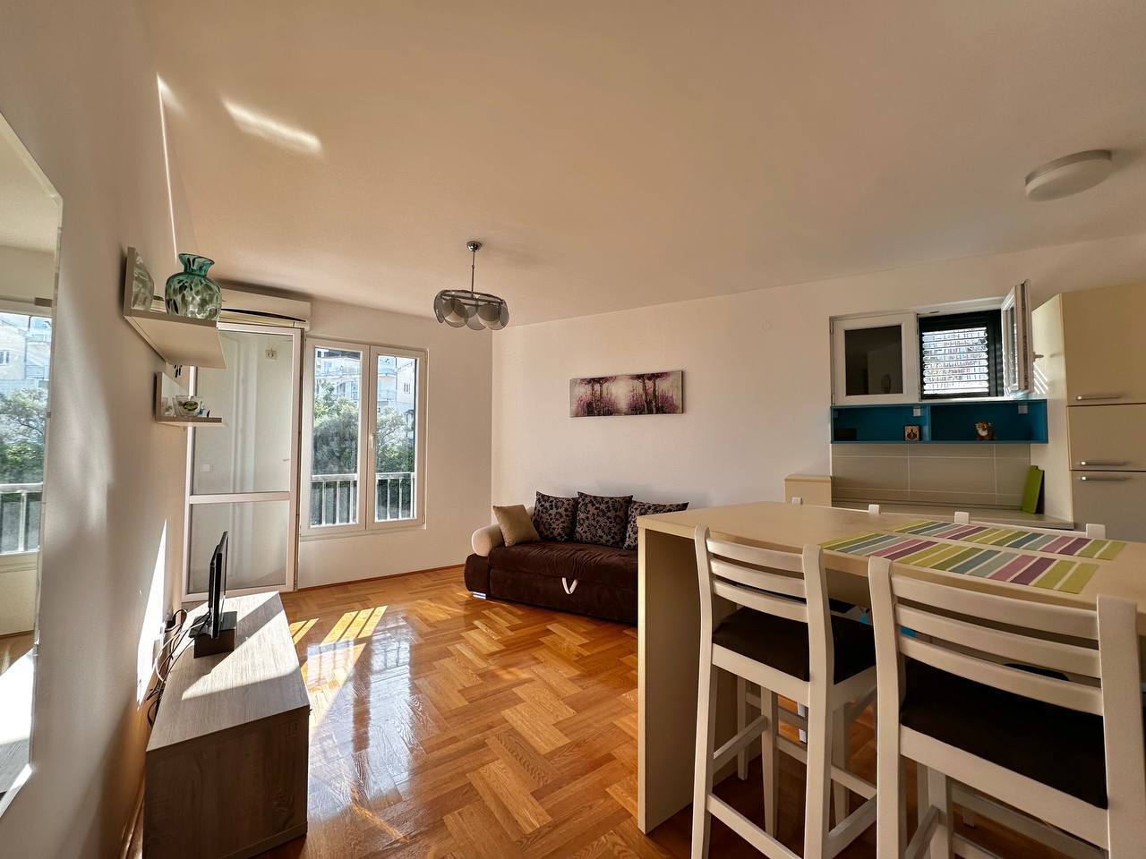 Квартира с 2 спальнями в Бечичи, 59 м² 2