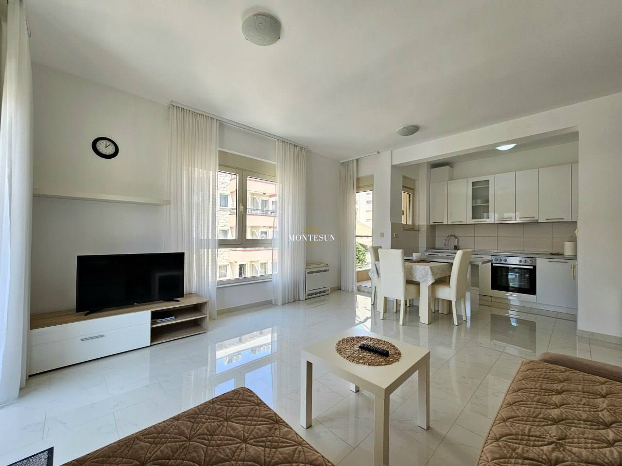 Квартира с 1 спальней в Будве, 57 м² 2
