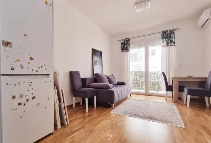 Квартира с 1 спальней в Подкошлюне, 42 м²