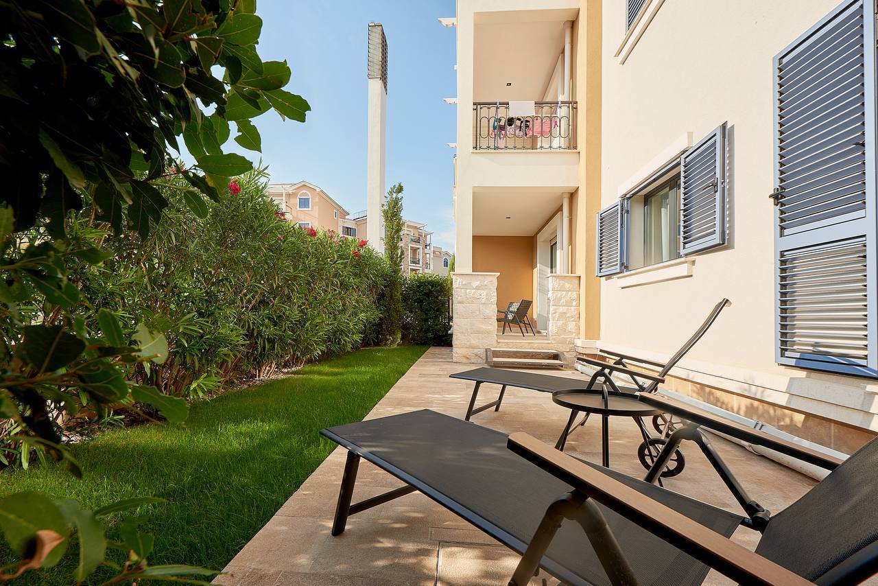 Квартира с 2 спальнями в Luštica Bay, 100 м² 4