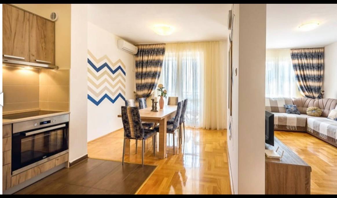 Квартира с 2 спальнями в Бечичи, 86 м²