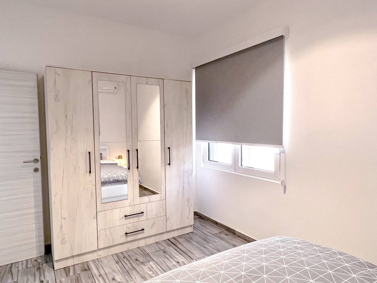 Квартира с 2 спальнями в Тивате, 55 м² 4