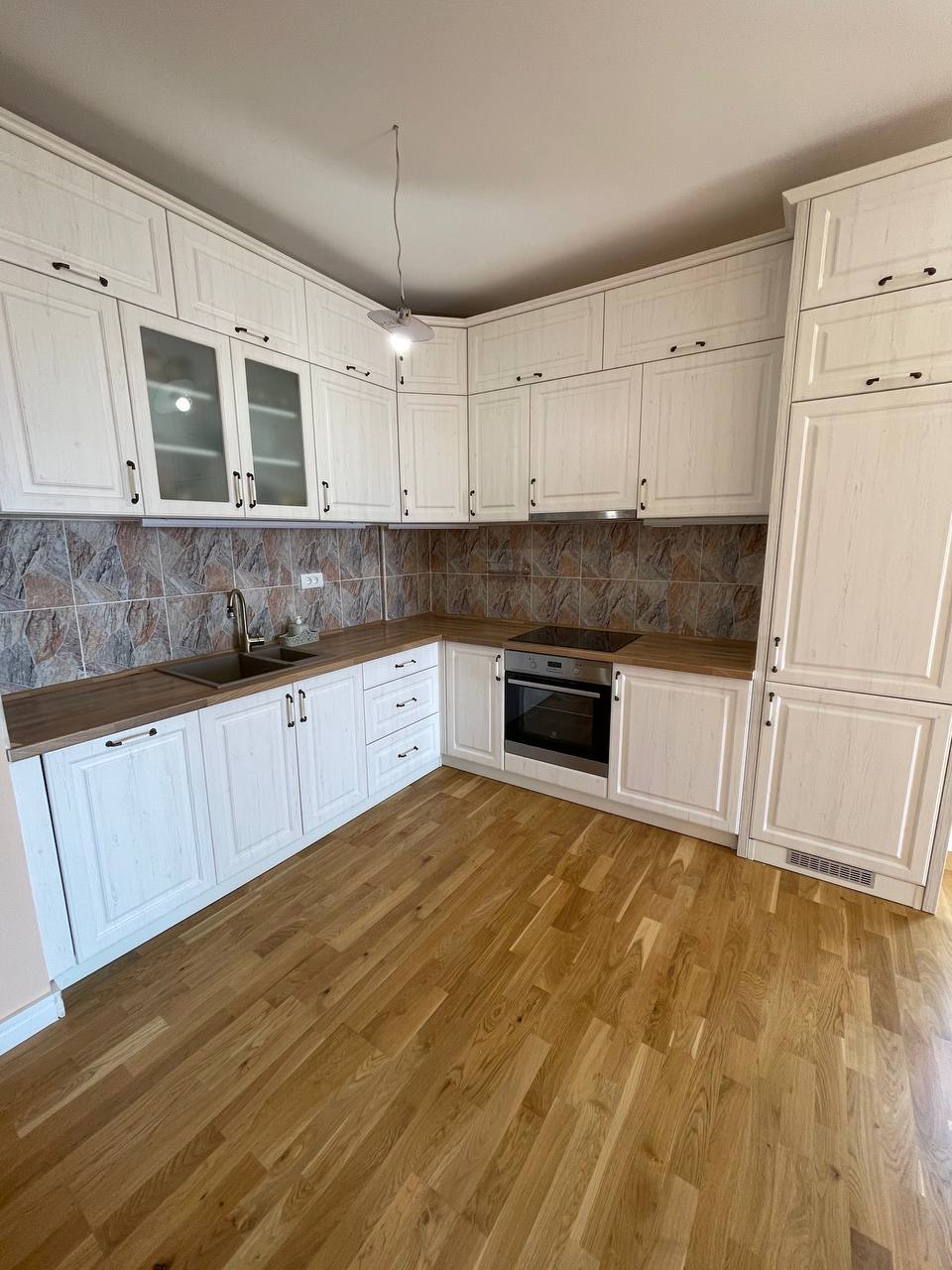 Квартира с 2 спальнями в Бечичи, 55 м²