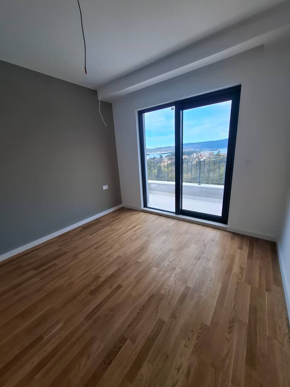 Вилла с 4 спальнями в Тивате, 250 м² 3