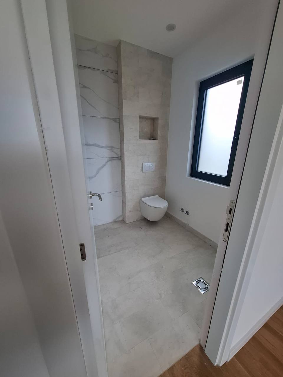 Вилла с 4 спальнями в Тивате, 250 м² thumbnail 6