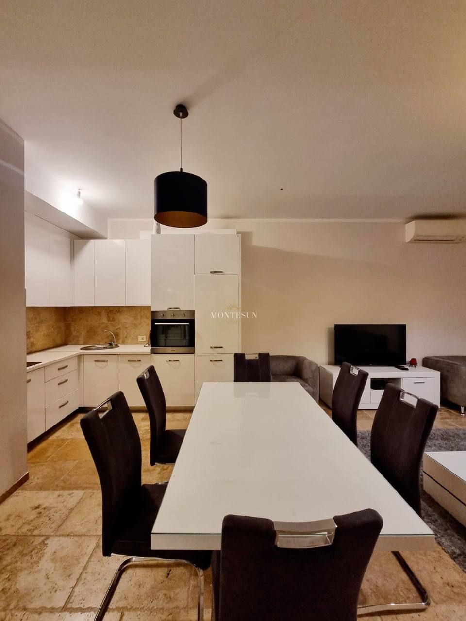 Квартира с 1 спальней в Будве, 53 м²