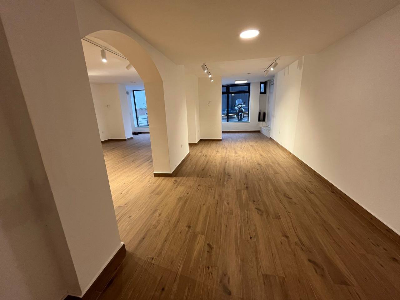 Коммерческое помещение в Будве, 135 м² 4