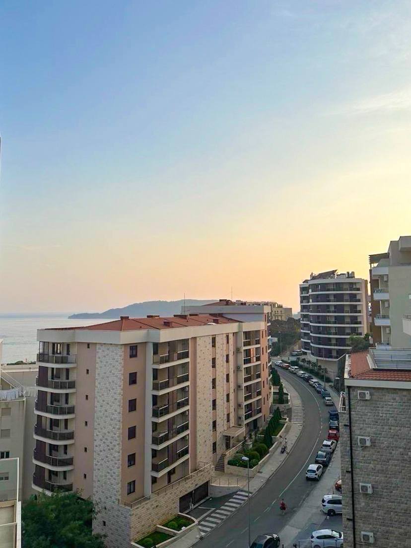 Квартира с 1 спальней в Бечичи, 57 м²