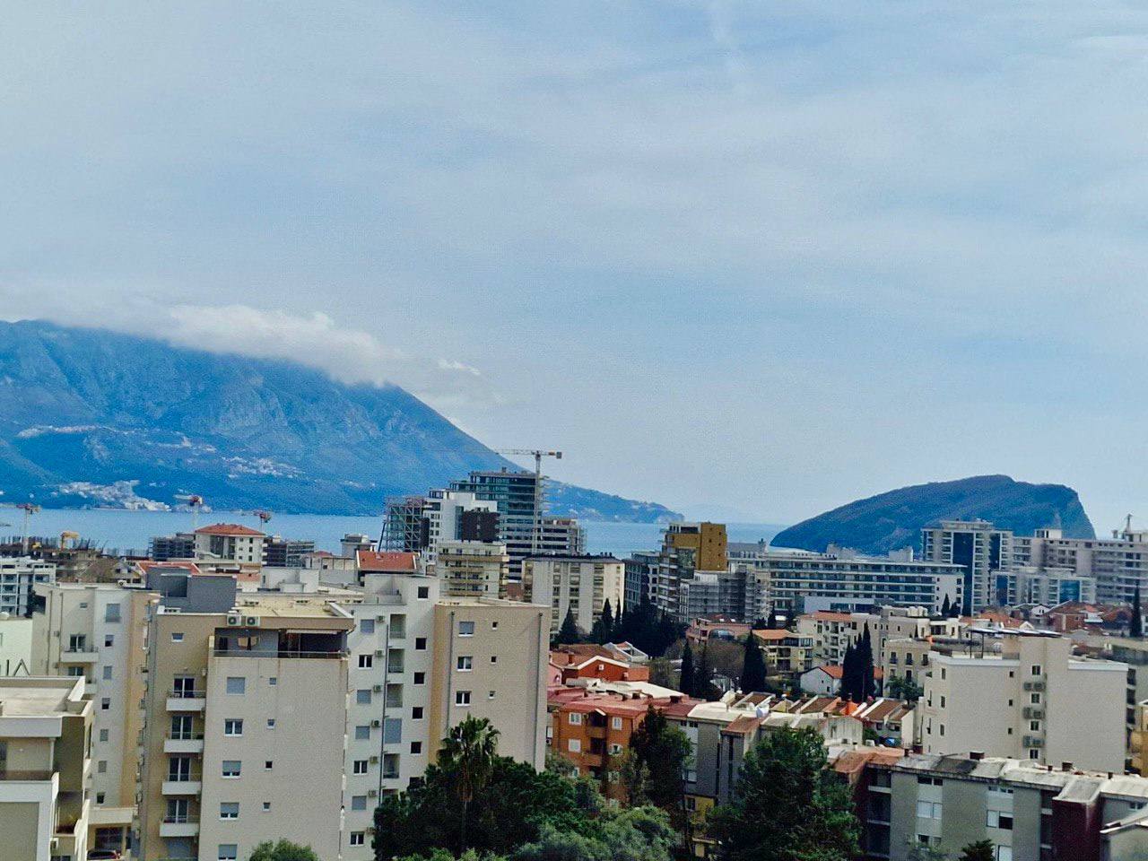 Квартира с 2 спальнями в Будве, 70 м²