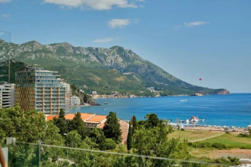 Квартира с 2 спальнями в Бечичи, 73 м²