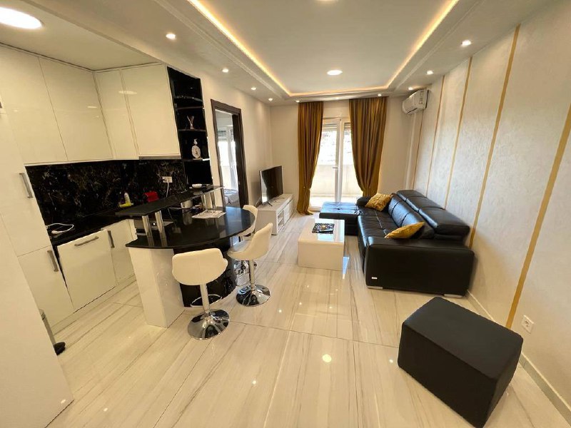 Квартира с 2 спальнями в Будве, 74 м²