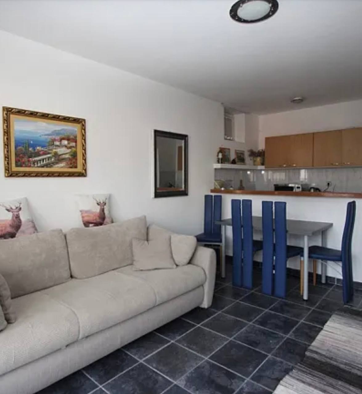 Квартира с 2 спальнями в Будве, 48 м²