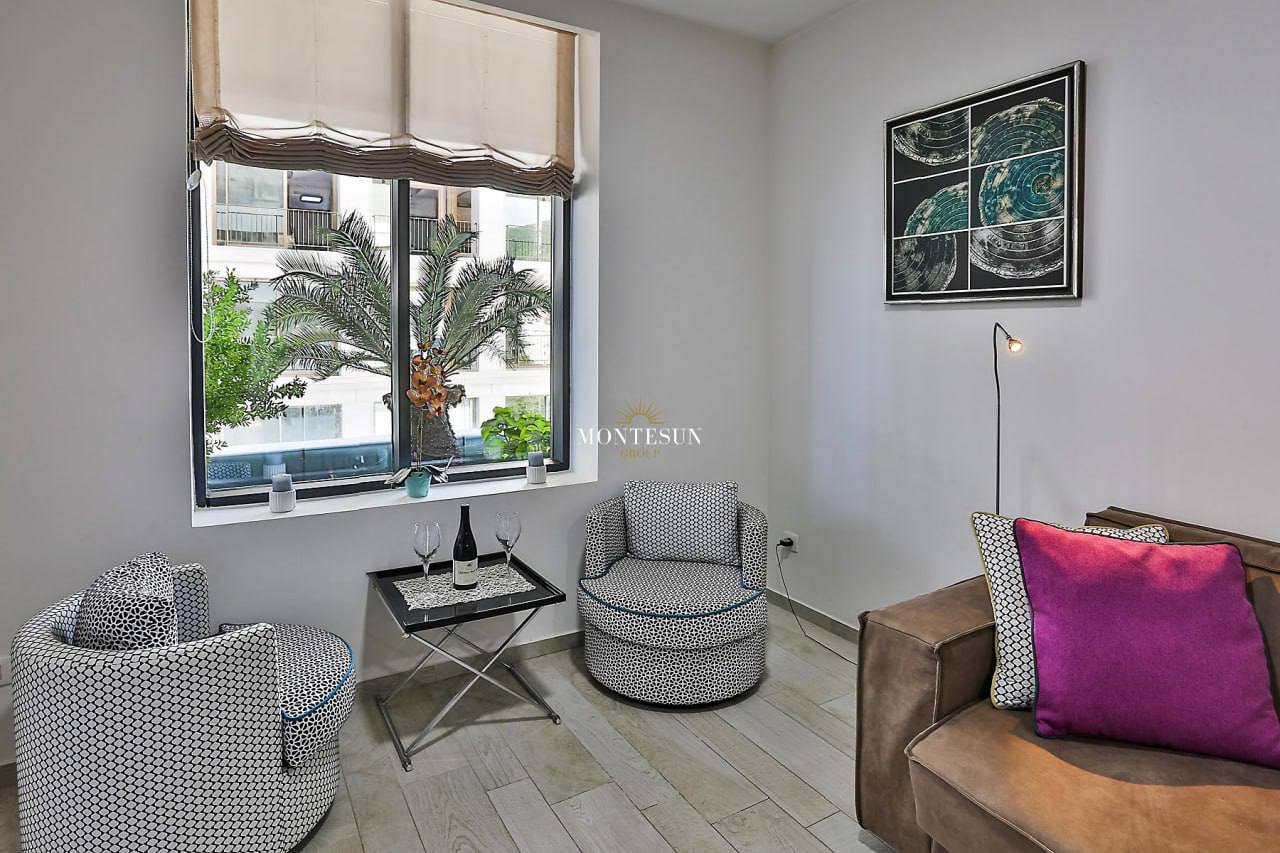 Квартира с 1 спальней в Royal Gardens, 52 м² 2
