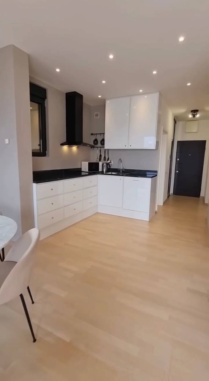 Квартира с 2 спальнями в Бечичи, 70 м²