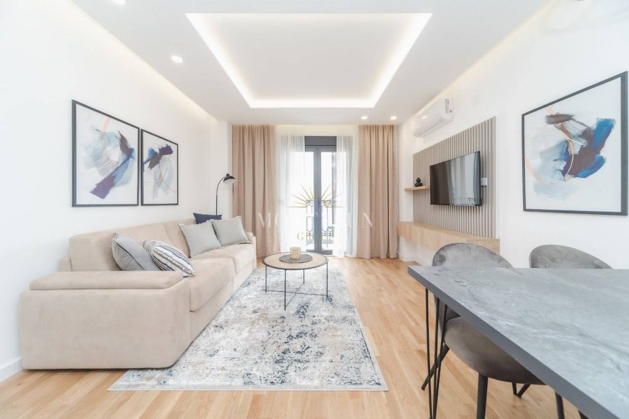 Квартира с 1 спальней в Центр, отель Atina, 44 м² 3