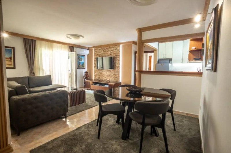 Квартира с 2 спальнями в Будве, 72 м²
