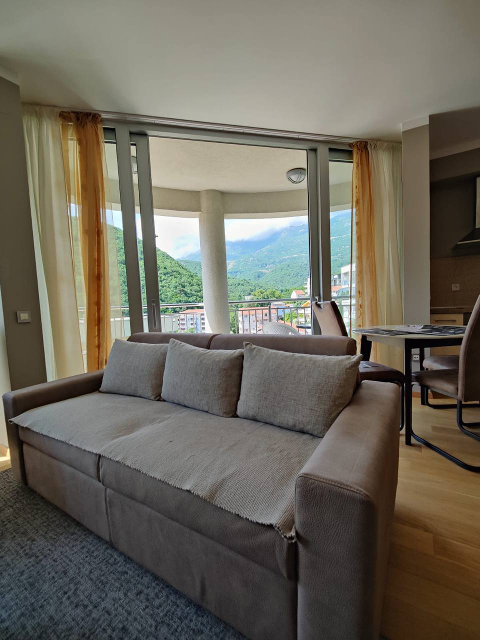 Квартира с 1 спальней в Бечичи, 55 м² 2