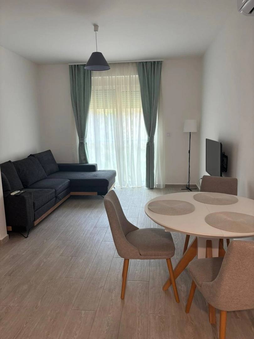 Студия в Бечичи, 32 м²