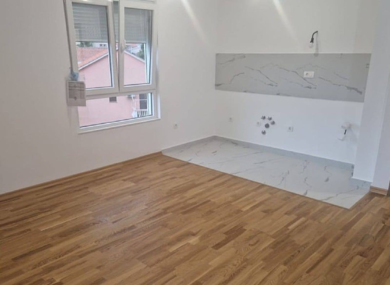 Квартира с 1 спальней в Лази, 43 м²