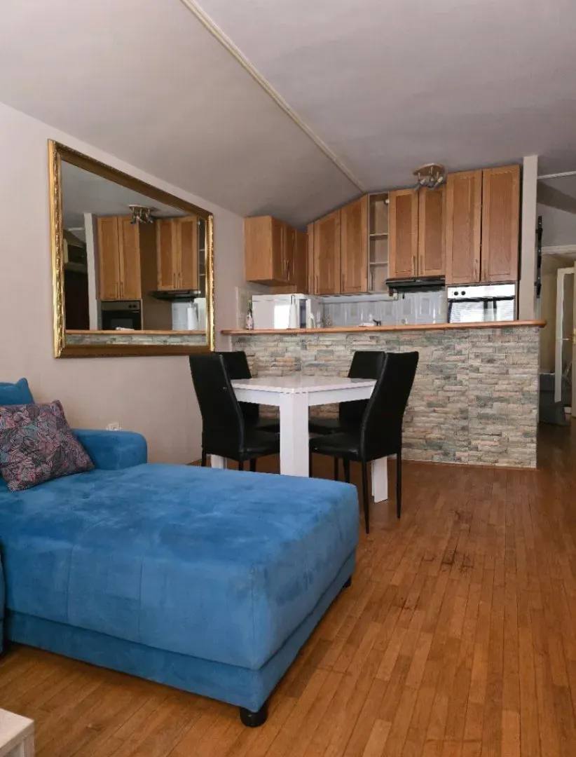 Квартира с 2 спальнями в Будве, 59 м² 2