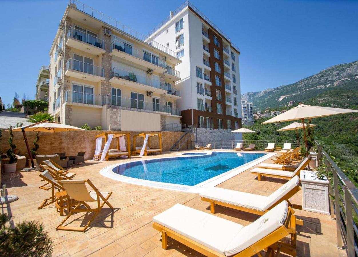 Квартира с 1 спальней в Бечичи, 35 м²