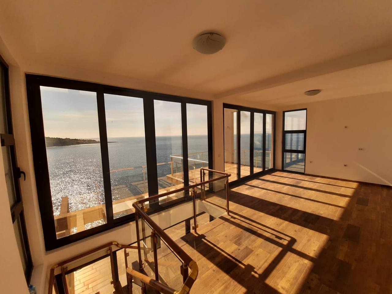 Вилла с 6 спальнями в Добра-Воде, 500 м² 2