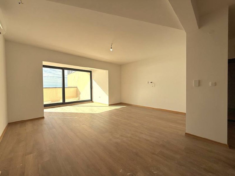 Квартира с 3 спальнями в Режевичах, 126 м² 2