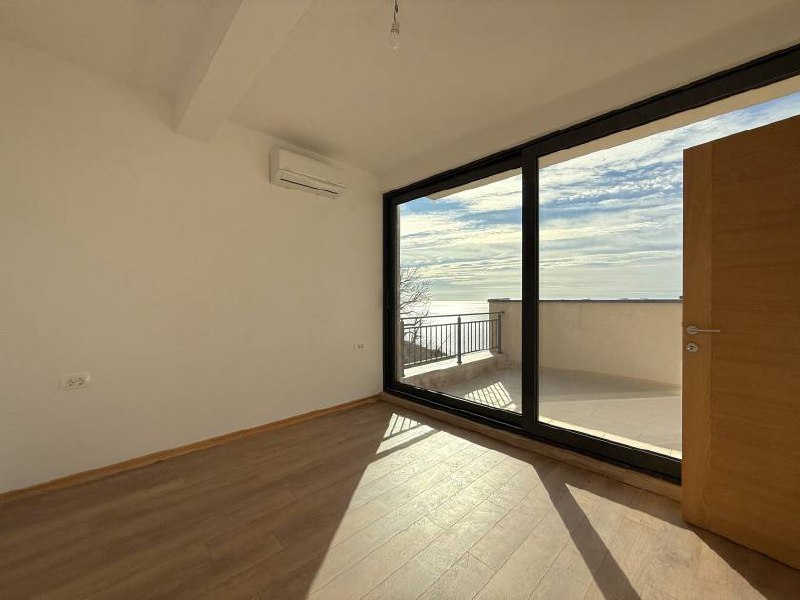 Квартира с 3 спальнями в Режевичах, 126 м² 5