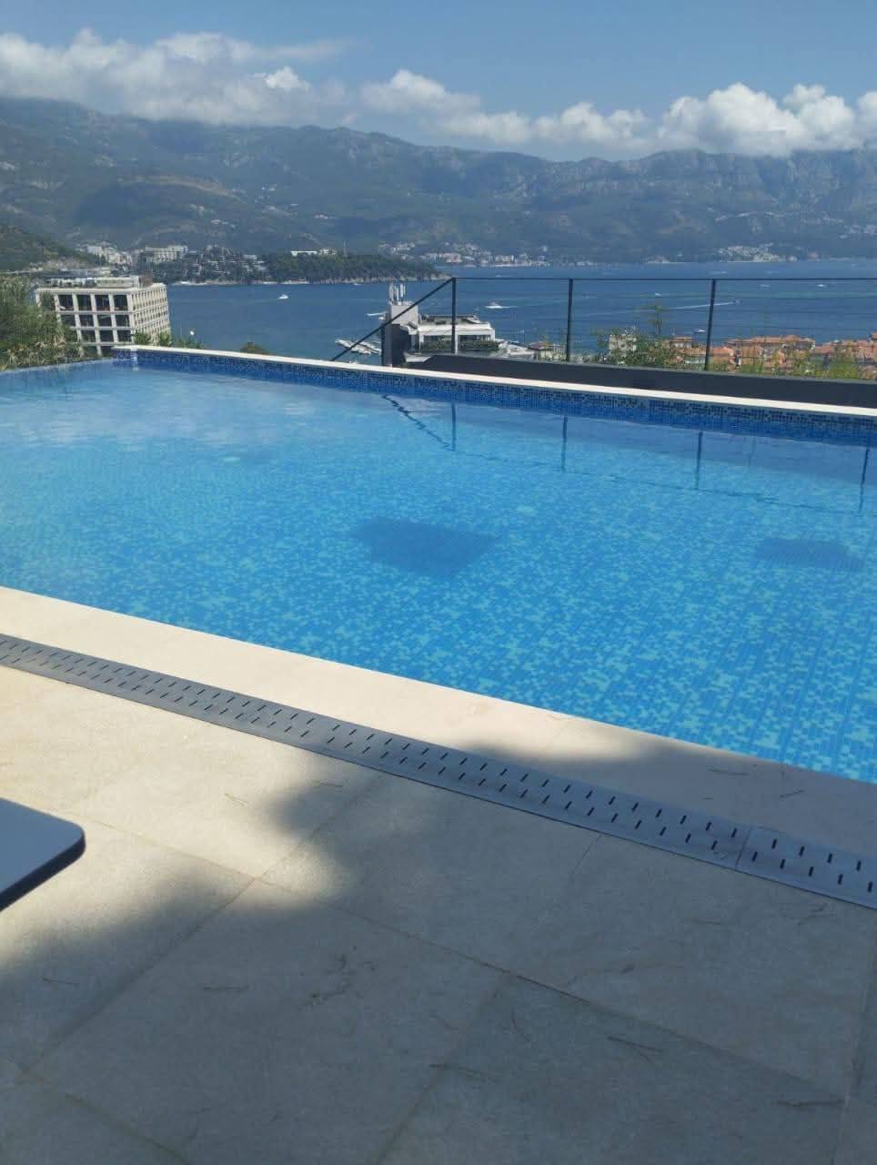 Квартира с 1 спальней в Будве, 64 м² 4