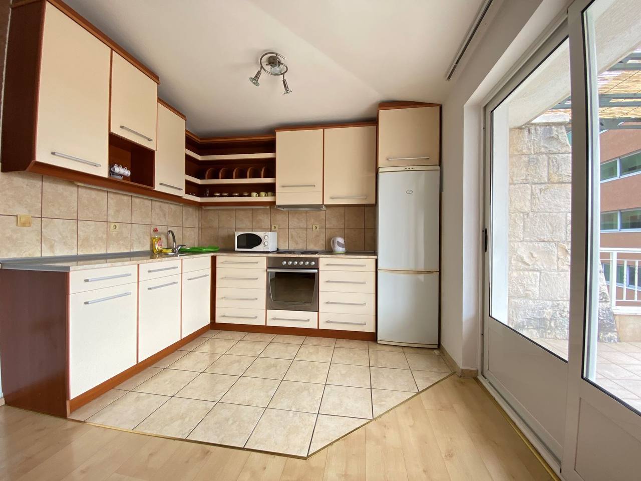 Квартира с 2 спальнями в Будве, 80 м² 2