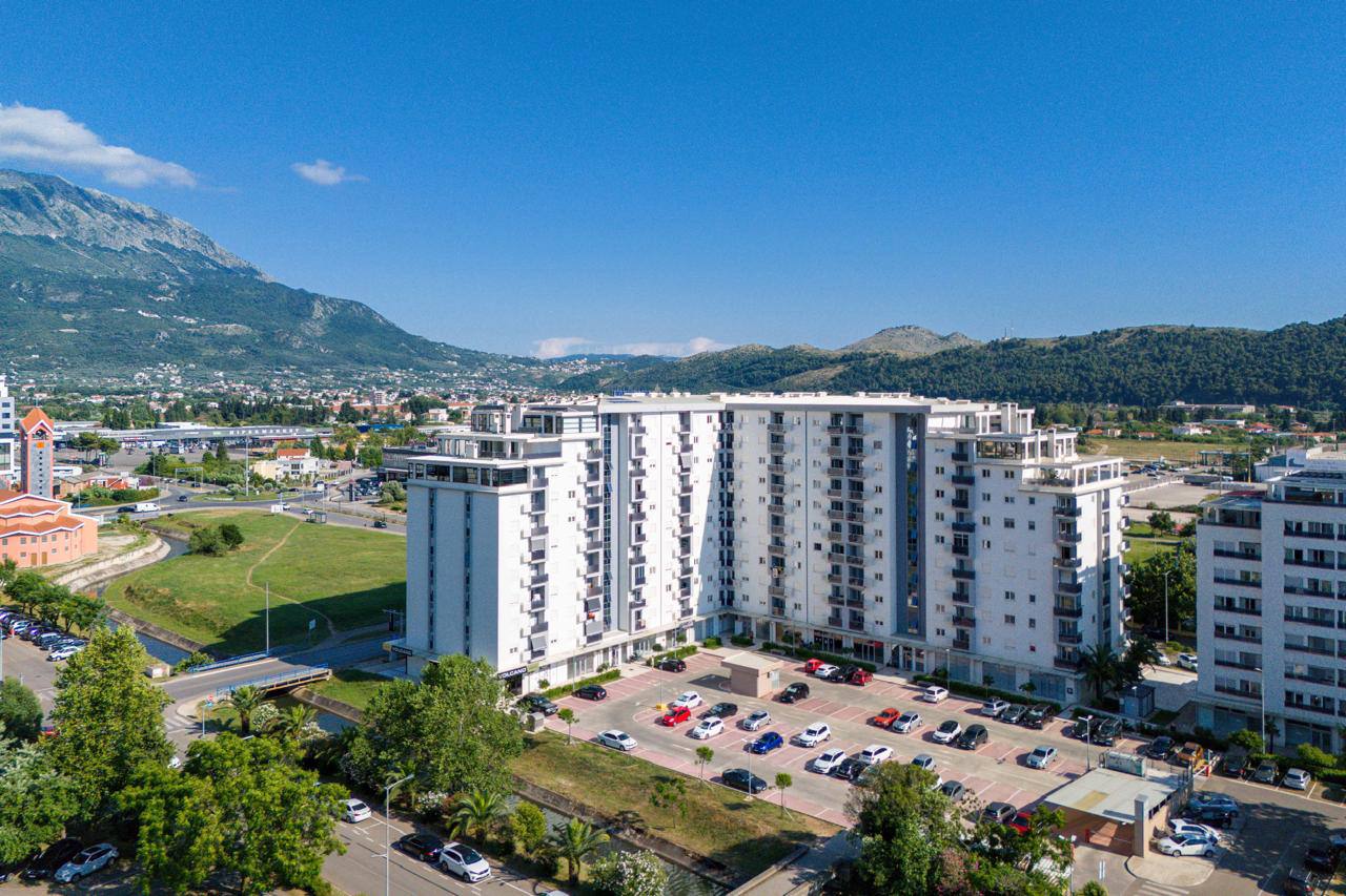 Квартира с 1 спальней в Баре, 52 м²