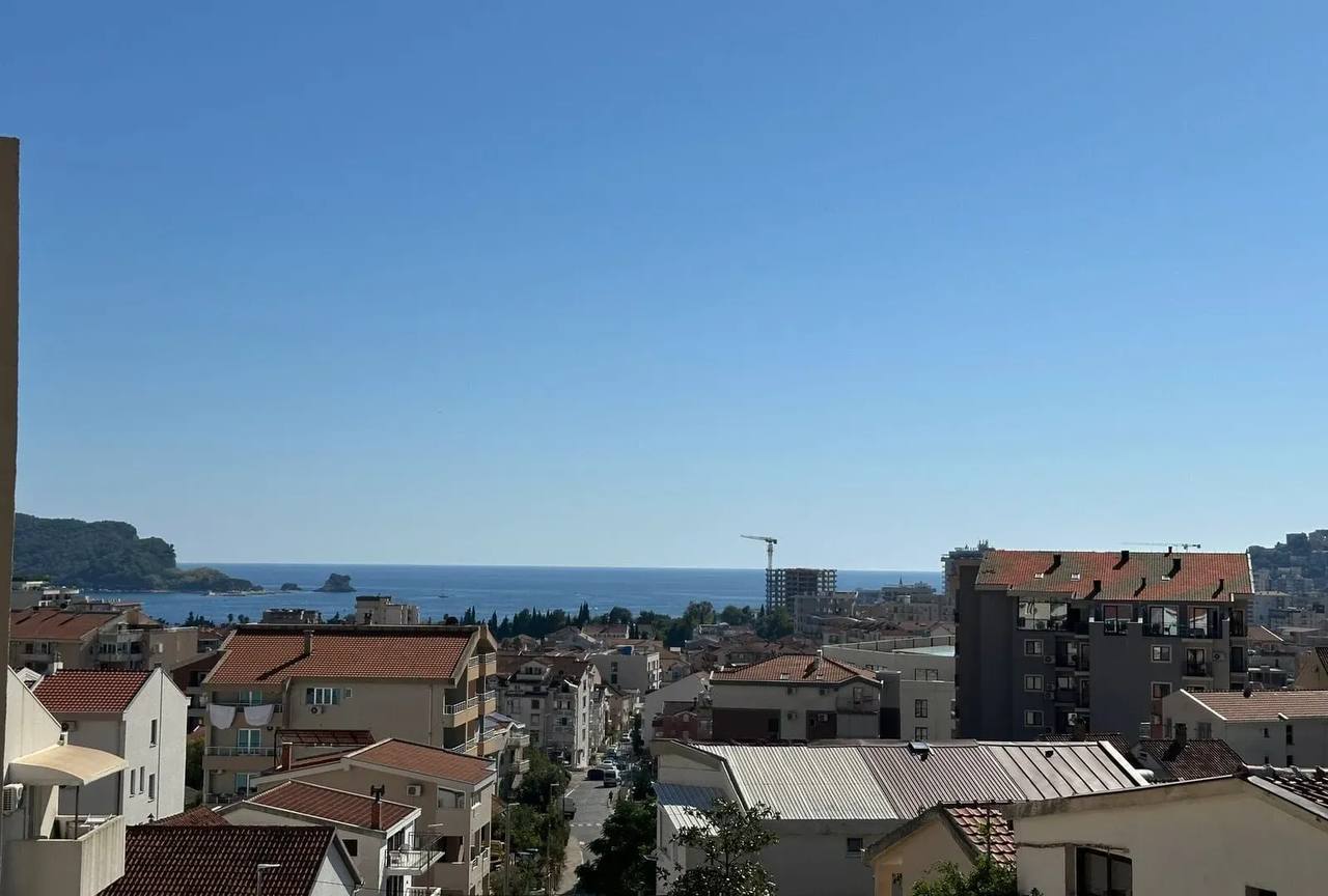 Квартира с 2 спальнями в Лази, 74 м²