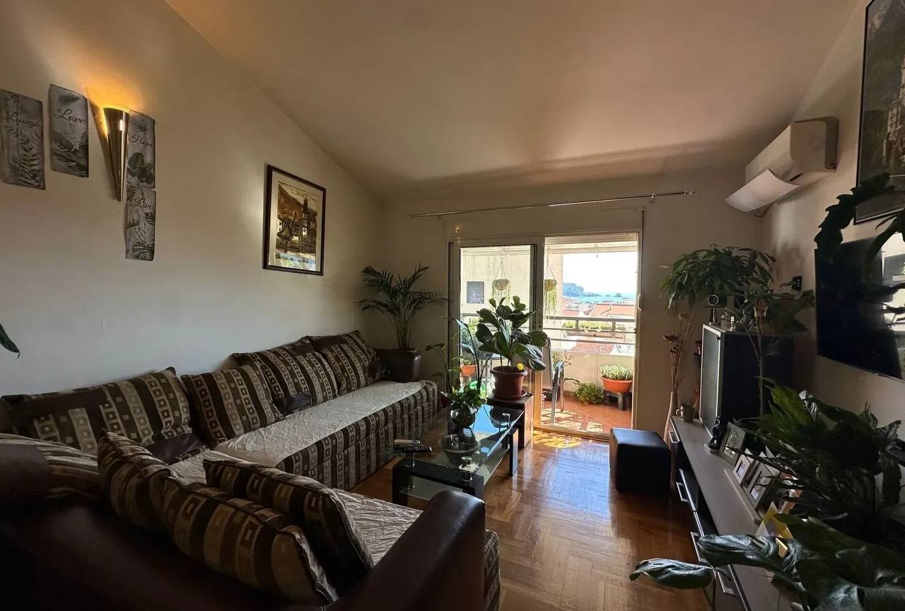 Квартира с 2 спальнями в Лази, 74 м² 2