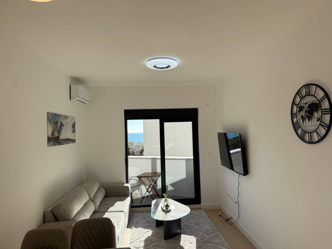 Квартира с 1 спальней в Бечичи, 40 м²