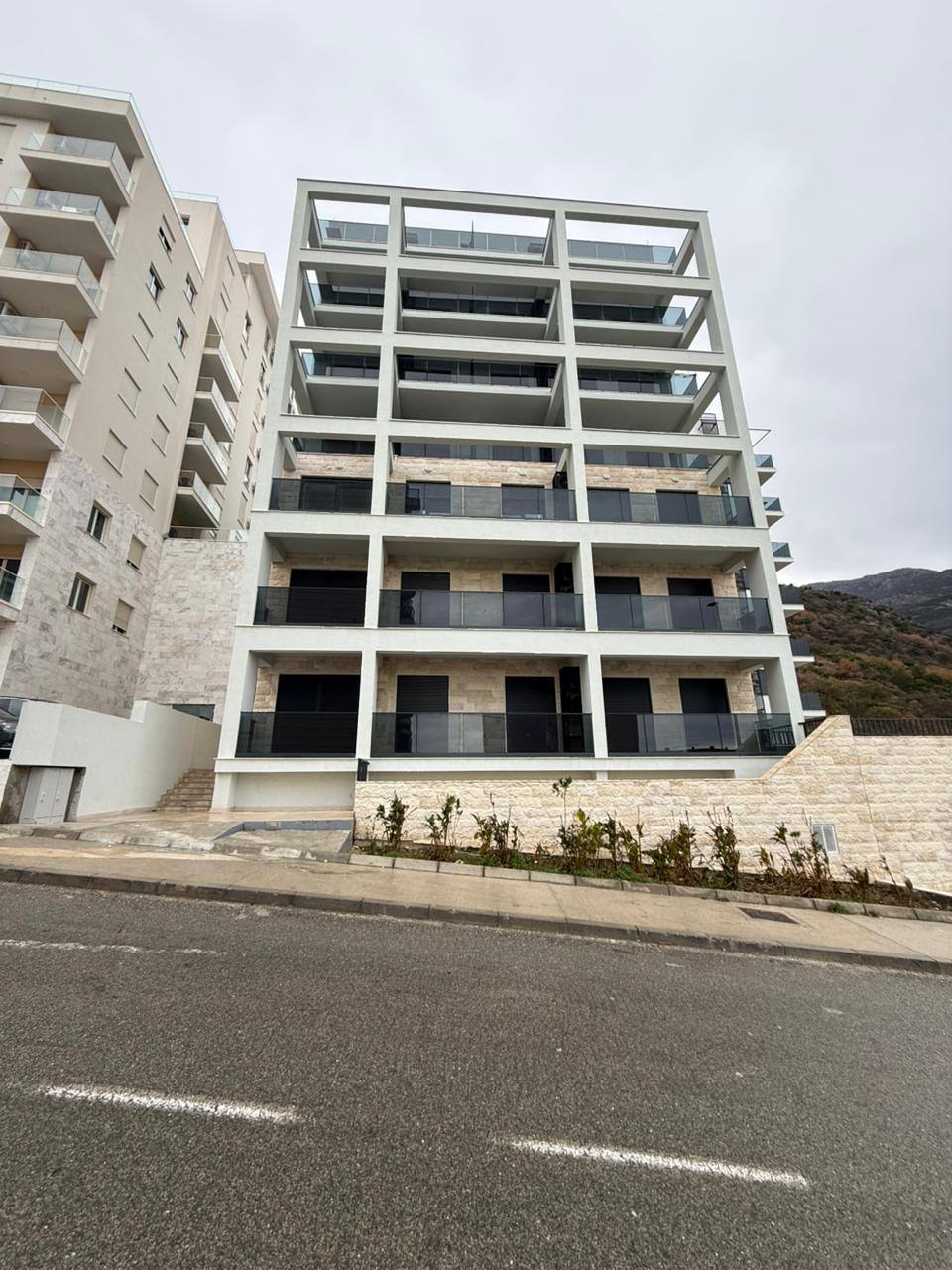 Квартира с 1 спальней в Бечичи, 37 м²
