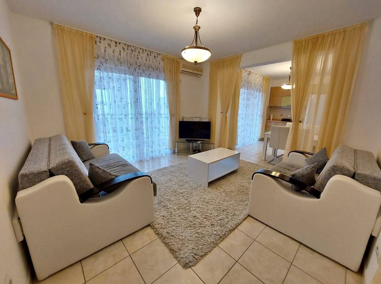 Квартира с 1 спальней в Бечичи, 57 м²